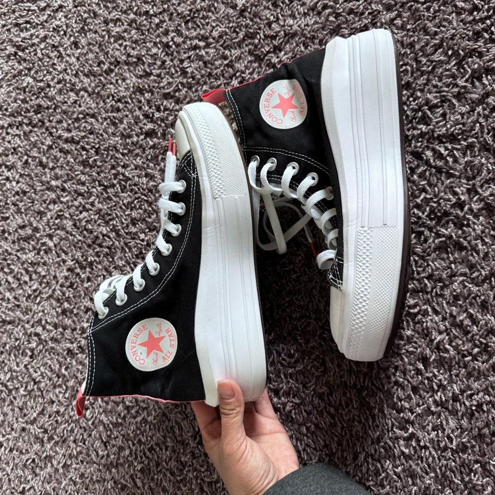 Converse Black and White Sneakers Classic Style